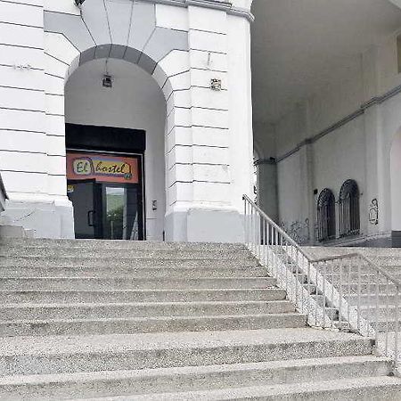 El Hostel Warszawa Eksteriør bilde