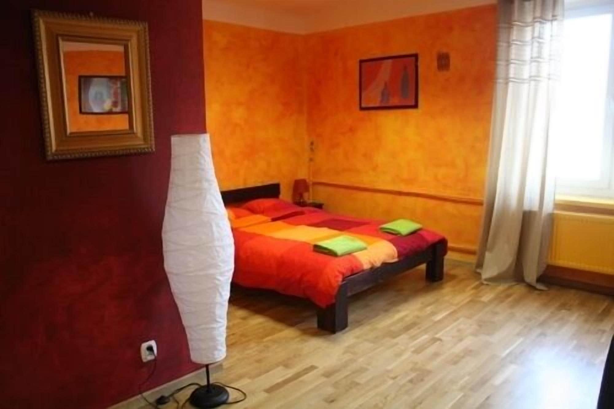 El Hostel Warszawa Eksteriør bilde