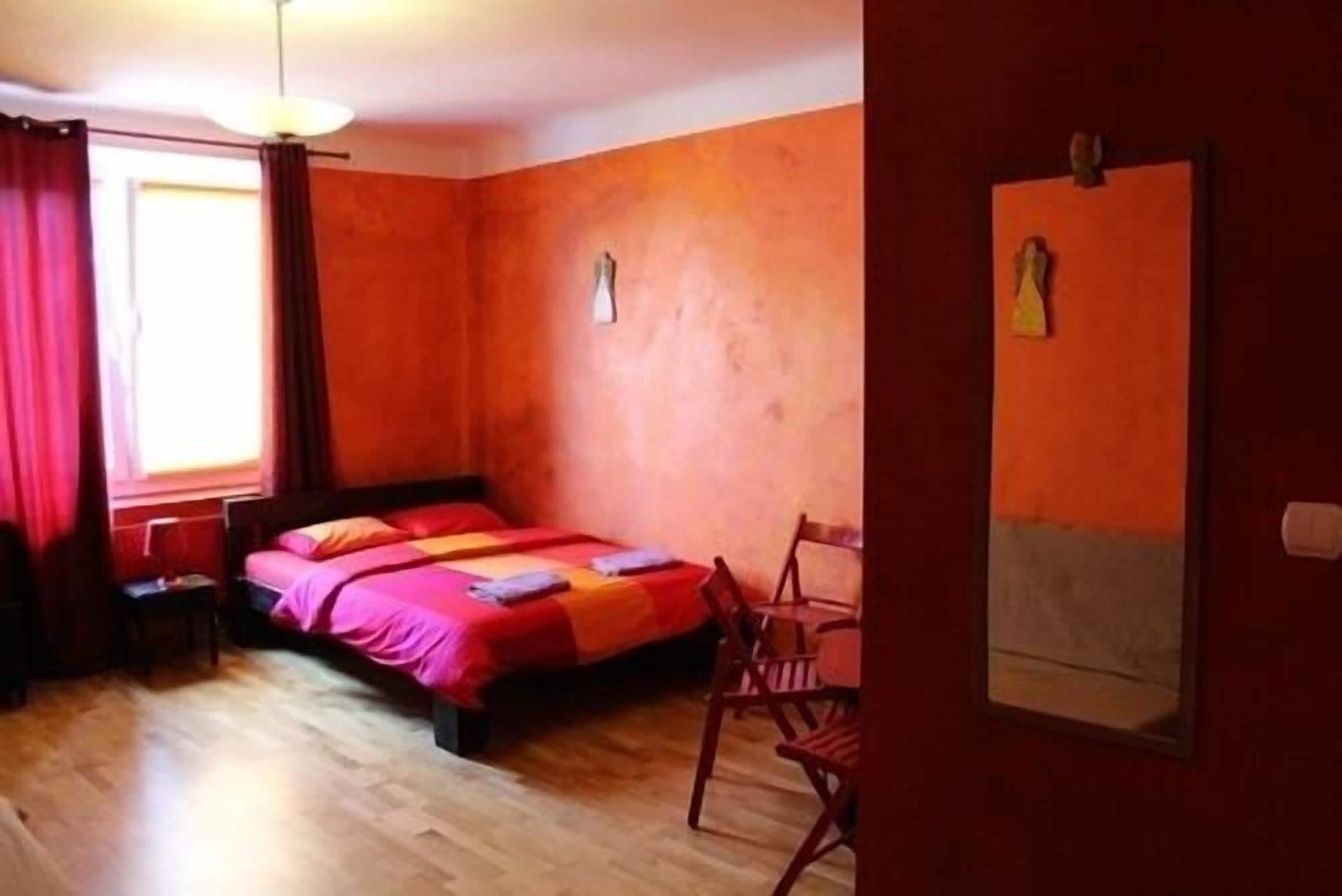 El Hostel Warszawa Eksteriør bilde