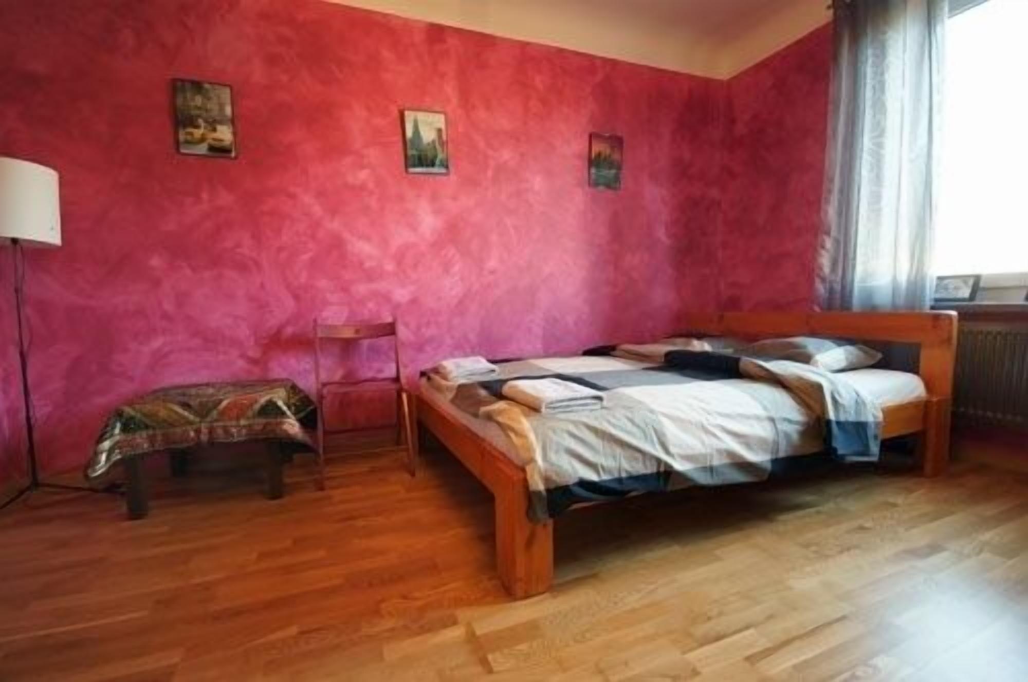 El Hostel Warszawa Eksteriør bilde