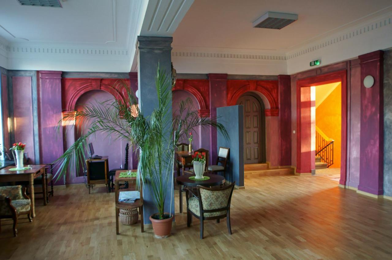 El Hostel Warszawa Eksteriør bilde